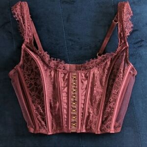 🧁VS Burgundy Velvet Lace-Up Corset Top